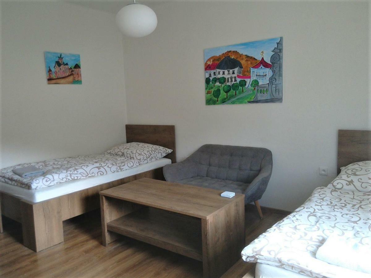Apartman S Vyhladom Daire Kremnica Dış mekan fotoğraf