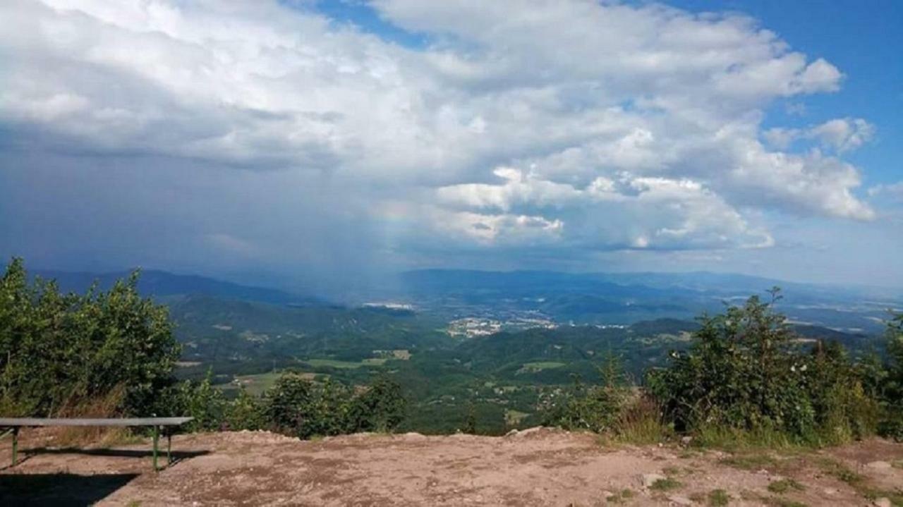 Apartman S Vyhladom Daire Kremnica Dış mekan fotoğraf
